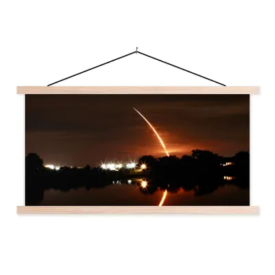Produktbild von MuchoWow® Textilposter Langzeitbelichtung des Space-Shuttle-Starts 120x60 cm mit holzfarbenen Rahmen - Klemmleiste
