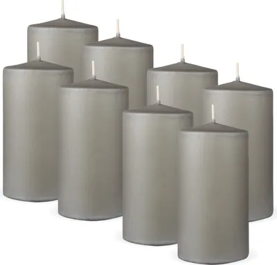 Produktbild von HS Candle Stumpenkerzen 8er Pack "Hellgrau", Größe Ø7 x 12 cm, Wachskerzen lange Brenndauer bis zu 35 Std. - unparfümierte Säulenkerzen - viele Farben/Größen