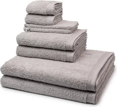 Produktbild von Möve Superwuschel 2 X Wasch- 2 X Gäste- 2 X Dusch- 2 X Handtuch im Set Maximale Saugfähigkeit durch Premium Baumwolle, Flauschige Haptik dank hohen Flächengewichts, Schöne Details wie Biesenbordüre und Logo