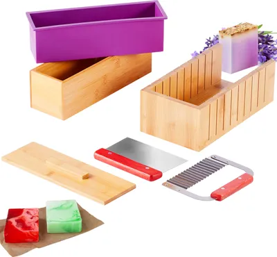 Image de SucceBuy Kit de fabrication de savon, boîte à découper en bambou, boîte intérieure avec moule en silicone, outils de découpe droits et ondulés en acier inoxydable, 100 sachets, 105 autocollants - Accessoires de bricolage pour adultes