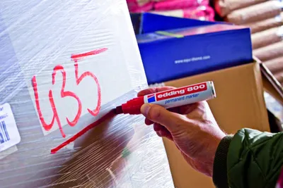 Produktbild von Edding 800 Permanentmarker, Vielseitiger Marker, permanente Beschriftung