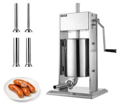 Immagine prodotto di Macchina manuale per insaccare salsicce VEVOR, capacità 10 litri, modello verticale, in acciaio inossidabile, ideale per uso domestico, campeggio, barbecue e grigliate. Dotata di 4 ugelli di riempimento, contenitore inclinabile, componenti lavabili in lavastoviglie e 2 velocità