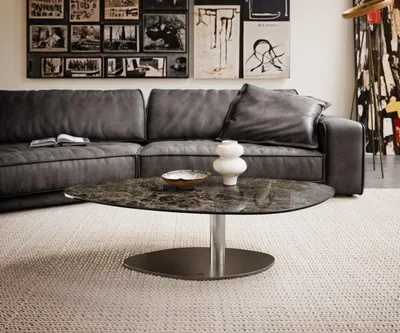 Produktbild von DELIFE Couchtisch Edge Organisch 140x76 cm Keramik Emperador Extra Lucidato Dunkelbraun Vibany Edelstahl gebürstet