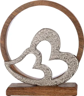 Produktbild von Gilde Kreis "Herz in Herz" aus Mangoholz, Herzen aus Aluminium H: 26 cm B: 24 cm T: 5cm 42956