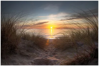 Produktbild von Wallario Premium Glasbild, freischwebende Optik, kräftige Farben, Größe 90 x 60 cm Motiv Sonnenuntergang am Strand