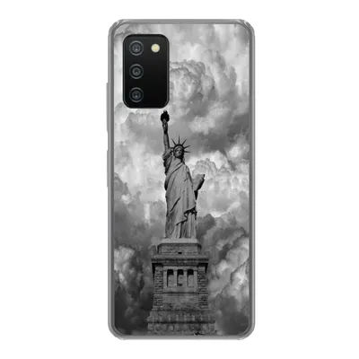 Produktbild von MuchoWow® Handyhülle Schutzhülle Hülle für Samsung Galaxy A03s Freiheitsstatue in New York an einem bewölkten Tag in schwarz-weiß Silikon Softcase Handy Hülle - Schutz