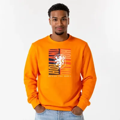 Productafbeelding van Nederlands Elftal Sweater Heren - Maat M - Oranje - KNVB - Trui - Voetbal - Fankleding - Volwassenen - Officiële Merchandise