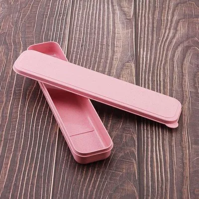 Produktbild von Reisbestekdoos aus Tarwestro, ideal für Picknick und Camping (rosa)
