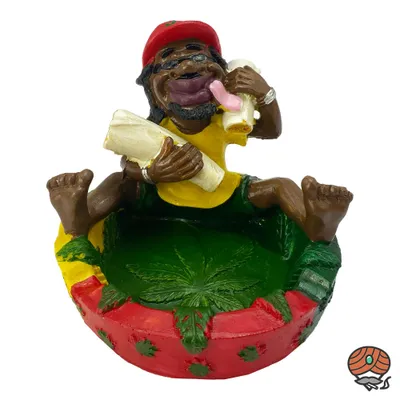 Produktbild von AKRA Aschenbecher im Rasta Design, breitbeinig sitzend, Durchmesser 10,5cm