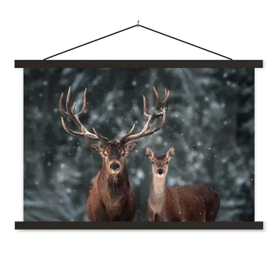 Produktbild von MuchoWow® Textilposter Hirsche - Tiere - Winter - Geweih - Schnee - Natur 60x40 cm mit schwarzem Rahmen - Hölzernes