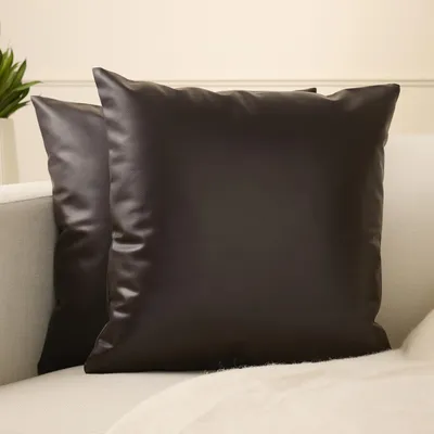 Image de Lot de 2 housses de coussin en similicuir - Marron foncé - 50x50 cm