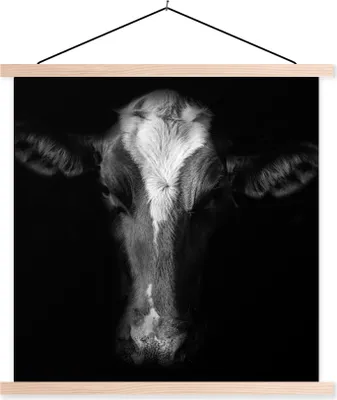 Produktbild von MuchoWow® Textilposter Kuh - Tiere - Schwarz 60x60 cm mit holzfarbenen Rahmen - Wanddekoration