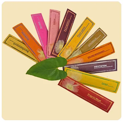 Imagen del producto de Varillas de incienso premium de Nepal, enrolladas a mano, 100% naturales, con aroma a sándalo