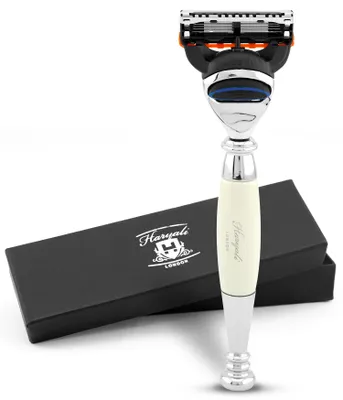 Produktbild von Nassrasierer Fusion 5 Unisex-Rasierer mit Griff aus Elfenbeinimitat Pack, Rasierer mit Klinge und MESSINGHARZ Finish, Abwaschbarer