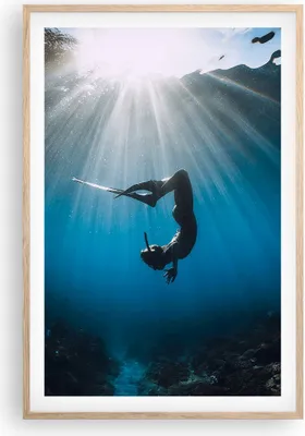 Produktbild von Gerahmtes Poster - Rahmen in heller Eiche - Flossen Boden Taucher - 61x91,5 cm - Wand Bild - Wanddeko - Wandbilder - Kunstposter - Wandposter - Bilderrahmen - Bilder - Kunstdruck - P2NPA61x91-5097