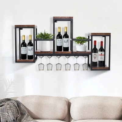 Obrázek produktu pro Stojánek na víno, nástěnný - kovový s dřevěnými policemi - s úchyty na sklenice - rozměry: 106 cm x 20 cm x 55 cm