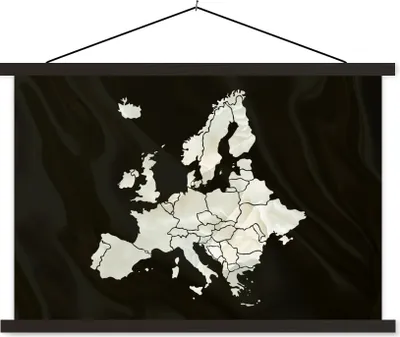 Produktbild von MuchoWow® Textilposter Karte - Europa - Schwarz 60x40 cm mit schwarzem Rahmen - Hölzernes