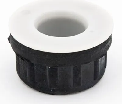Image de Support de cabine IVECO, référence 504071842, pour IVECO Trakker, dimensions : 28 mm, 23,7 mm, 45 mm, poids : 0,048 kg