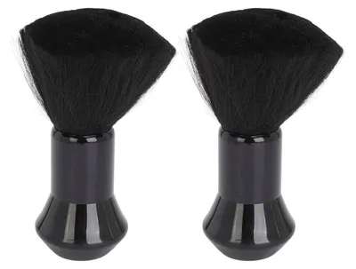 Produktbild von Bürste mit ergonomischem Griff und weichen Nylonborsten