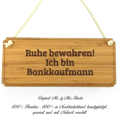Produktbild von Mr. & Mrs. Panda Schild Bankkaufmann - Geschenk, Praxisschild, Shabby, Landhaus, Wegweiser, Abschluss, Hinweisschild, Eingangsschild, Graviert, Diplom, Geschenkidee