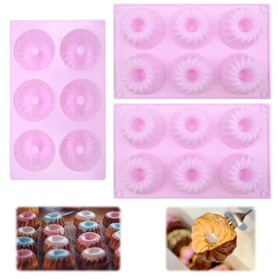 Obrázok produktu pre Mini forma na koláče "Gugelhupf" z silikónu, 3 kusy, spirálovitý tvar, nepriľnavá, opakovane použiteľná