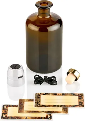 Produktbild von Apothekerflasche braun 0,5l mit Korken gold, Band, Kapseln & Etiketten, 1 Braunglas Flasche leer 3 verschiedene Etiketten