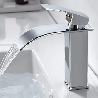 Obrázek produktu pro Moderní umyvadlová baterie vodopád mosaz chromovaná 232mm