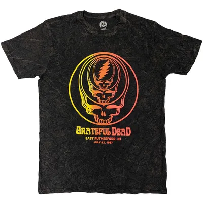 Imagen del producto de Camiseta negra con el logo "Concentric Skulls" de The Grateful Dead y el símbolo "M"