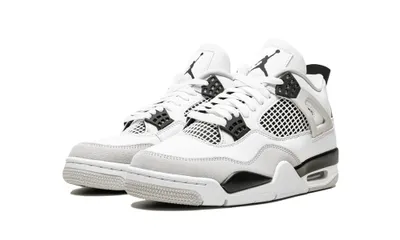 Produktbild von Air Jordan 4 Retro Military Black - EU: 45