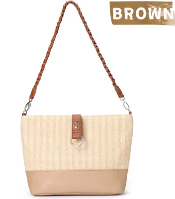 Produktbild von Boho Crossbody Bag aus Stroh mit Kunstleder-Patch – Trendige Umhängetasche im Sommer-Look | Leichte Strohtasche mit verstellbarem Schultergurt