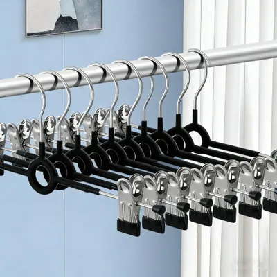 Productafbeelding van Metalen broekhangers met klemmen - 360° draaibare haken en antislipcoating - Geschikt voor rokken en broeken - 20 stuks, 30 cm, zwart