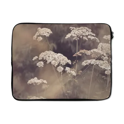 Produktbild von MuchoWow® Laptop Hülle 15 Zoll Pflanze - Weiß - Natur - Blumen Laptoptasche - Laptoptasche - Sleeve - Rundum-Schutz