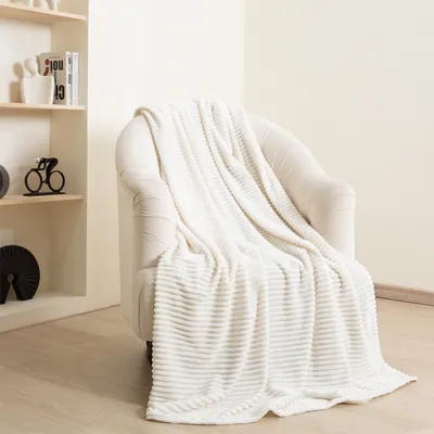 Produktbild von Kuscheldecke Flauschig Wohnzimmerdecke Überwurfdecke Weiche Decke Wohndecke Sofa 150x200cm Beige