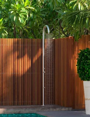 Immagine prodotto di Sined | Doccia da giardino Palau - 244 Cm - Acciaio inox Aisi 316L - Resistente alla corrosione - Design elegante