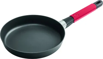 Obrázek produktu pro Plochá pánev Squality, červená, 24 cm⌀, výška 5 cm, objem 1,0 l, ergo rukojeť, sklokeramika/GAS