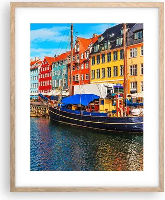 Produktbild von Gerahmtes Poster - Rahmen in heller Eiche - Kopenhagen Nahavn Schiffe - 40x50 cm - Wand Bild - Wanddeko - Wandbilder - Wandposter - Bilderrahmen - Bilder - Kunstdruck - Wandbild - P2NPA40x50-4205