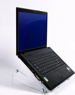 Produktbild von Die NewStar Acryl Laptop Träger, das Modell NSNOTEBOOK300, ist ein höhenverstellbarer Laptop Träger für Laptop bis 22" (55 cm). - Bildschirmgröße: 25,4 cm (10 Zoll) bis 55,9 cm (22 Zoll) - 15 kg TragfähigkeitDisplay Type Supported: - 34 cm Breite x 27 cm Tiefe - Arbeitsplatte - Poliert - Acryl - transparent