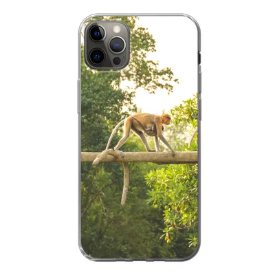 Produktbild von MuchoWow® Handyhülle Schutzhülle Hülle für iPhone 13 Pro Max Affen laufen auf Ast Silikon Softcase Handy Hülle - Mobiltelefon