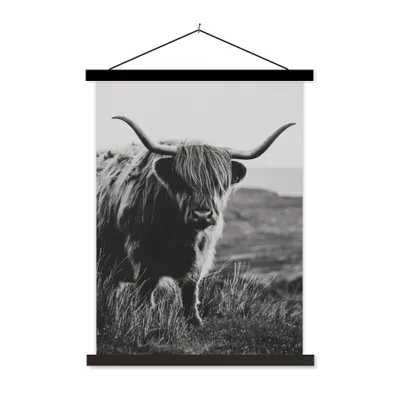 Produktbild von MuchoWow® Textilposter Schottische Hochlandbewohner - Natur - Kühe - Tiere - Schwarz und weiß 90x120 cm mit schwarzem Rahmen - Dekoration