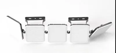 LED-Außenstrahler 500 W 50.000 Lumen IP66 3 Köpfe