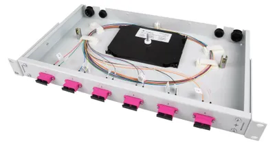 Image de Telegärtner Boîte d'épissure équipée 6xSCD 50/125OM4 1HE TNSB-Be-6SCD-50-OM4