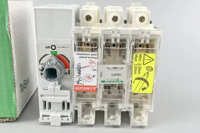 Obrázek produktu pro Odpojovač se pojistkami Schneider Electric TeSys GS2F, 3p, 50 A, DIN 14 × 51 mm GS2F3