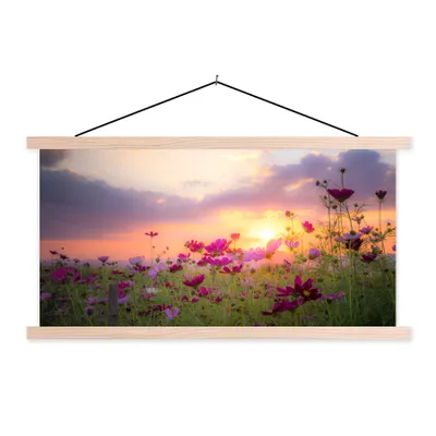 Produktbild von MuchoWow® Textilposter Blumen - Rosa - Sonnenuntergang - Natur - Wiese - Horizont 120x60 cm mit holzfarbenen Rahmen - Klemmleiste
