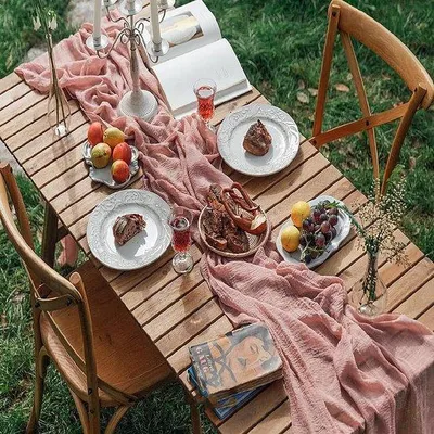 Produktbild von Geoptimalisierte Titel Unyqoos®️ Rosa Baumwolltischläufer aus Käsetuch für Boho-Hochzeiten und FeiernKurze Verkaufsbeschreibung Entdecken Sie den stilvollen rosa Baumwolltischläufer von Unyqoos®️, perfekt für Boho-Hochzeiten und festliche Anlässe. Hergestellt aus hochwertigem Käsetuch, verleiht er jedem Tisch eine elegante Note.Ausführliche Produktbeschreibung Der Unyqoos®️ rosa Baumwolltischläufer aus Käsetuch ist die ideale Wahl für alle, die eine romantische und stilvolle Atmosphäre schaffen möchten.