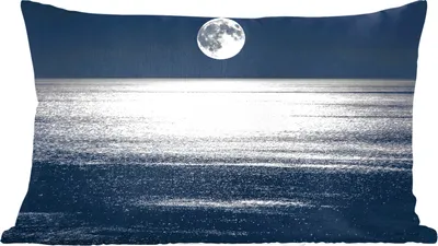 Produktbild von MuchoWow® Zierkissen Sofakissen Wohnzimmer Dekokissen 60x40 cm Meer - Mond - Wasser - Kopfkissen - Polster mit Foto
