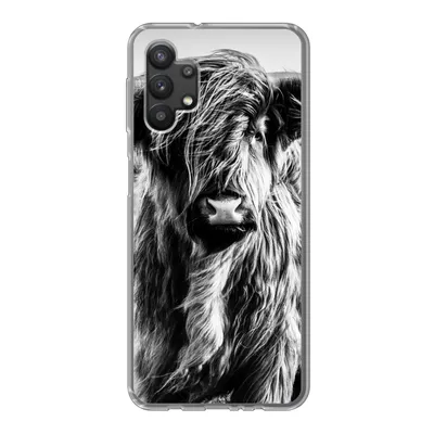 Produktbild von MuchoWow® Handyhülle Schutzhülle Hülle für Samsung Galaxy A32 5G Schottischer Highlander - Natur - Kuh - Schwarz - Weiß Silikon Softcase Handy Hülle - Softcase