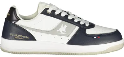 Image de Baskets modernes pour homme : blanches avec des détails bleus et une semelle intérieure amovible