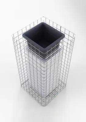 Produktbild von Blumensäule Höhe 82 cm Grundfläche 42 x 42 cm MW 5 x 5 cm, feuerverzinkt inkl. Topf