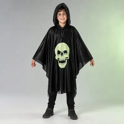 Produktbild von Kinder Halloween Umhang nachtleuchtend – schwarzes Cape mit Kapuze & Totenkopf-Aufdruck (128/140)