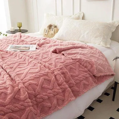 Produktbild von Famanu Kuscheldecke - flauschig, rosa, 150 x 200 cm - vielseitig, für Sofa, Schlafzimmer und Büro